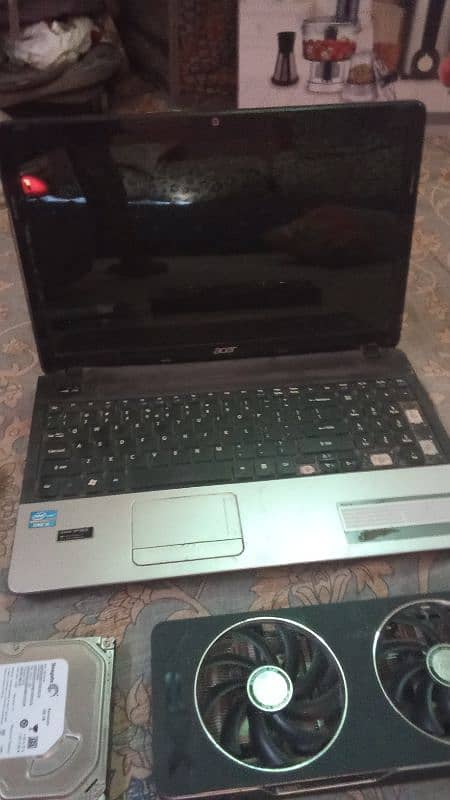 Acer laptop cor i5 1