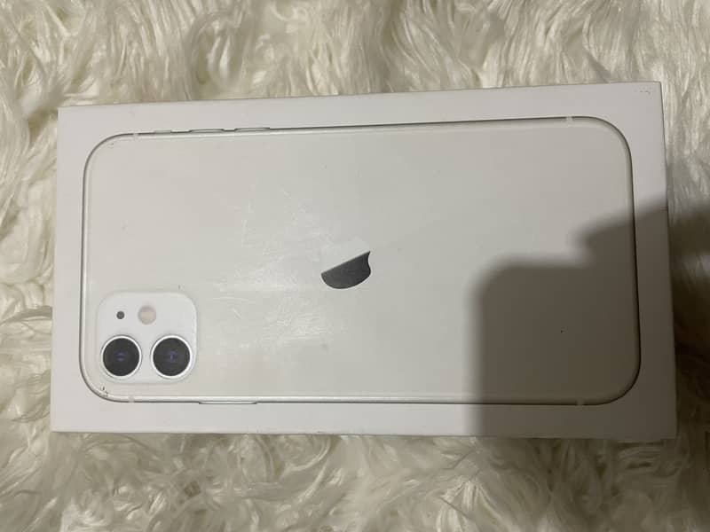 Iphone 11 128GB Factory Unlock with Original Box 12