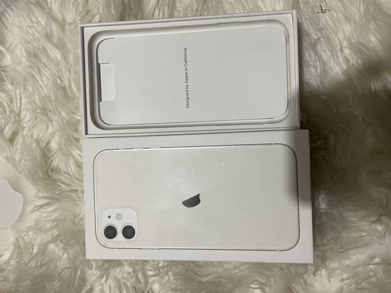 Iphone 11 128GB Factory Unlock with Original Box 13