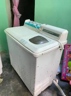 Hitachi Washing & dryer machine