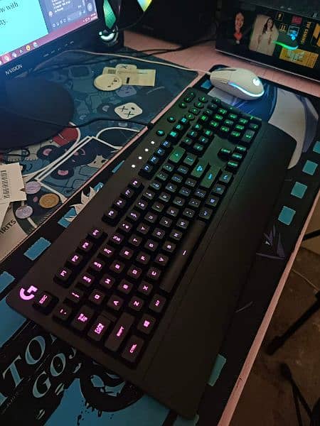 Logitech G213 0