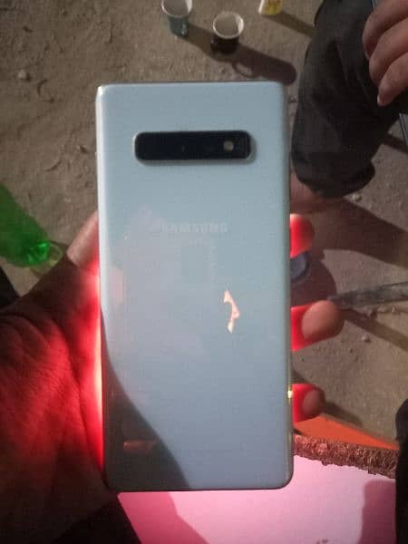 Samsung galaxy s10+ 13