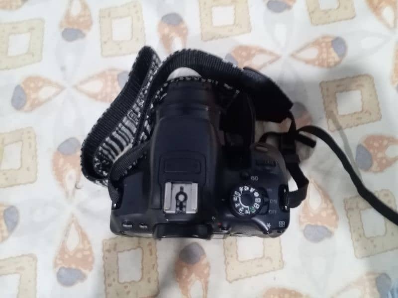 A. O. A I want to sale my camera canon 700d with box 4