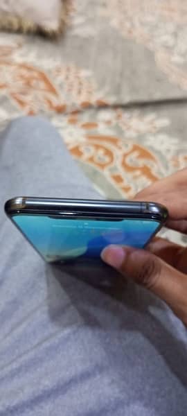 iPhone XS Max 1