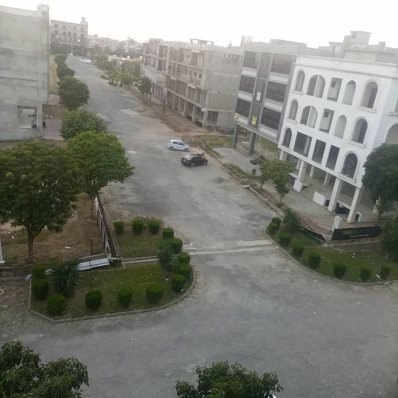 Studio apartments available for sale in gulberg green Islamabad D markez 0