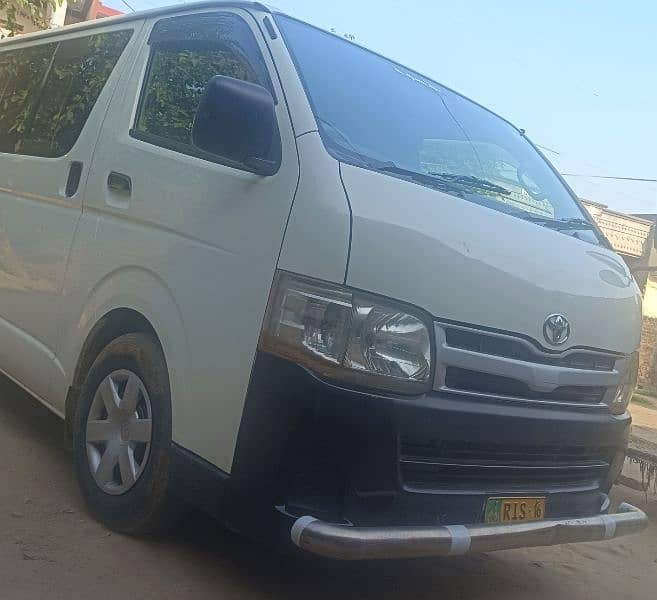 Toyota Hiace 2012 0