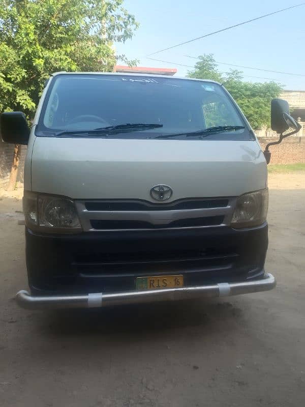 Toyota Hiace 2012 7