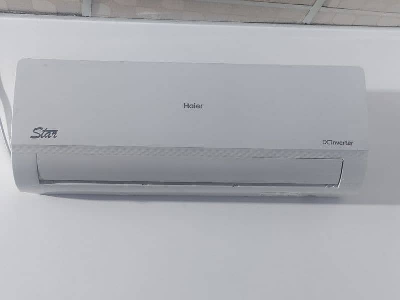 Haier 1 Ton DC inverter 12HFCA White Heat and Cool 0