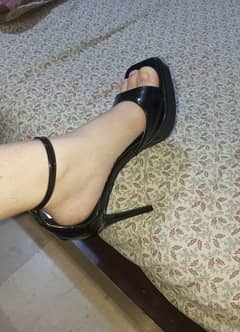 Heels for women / pencil heels