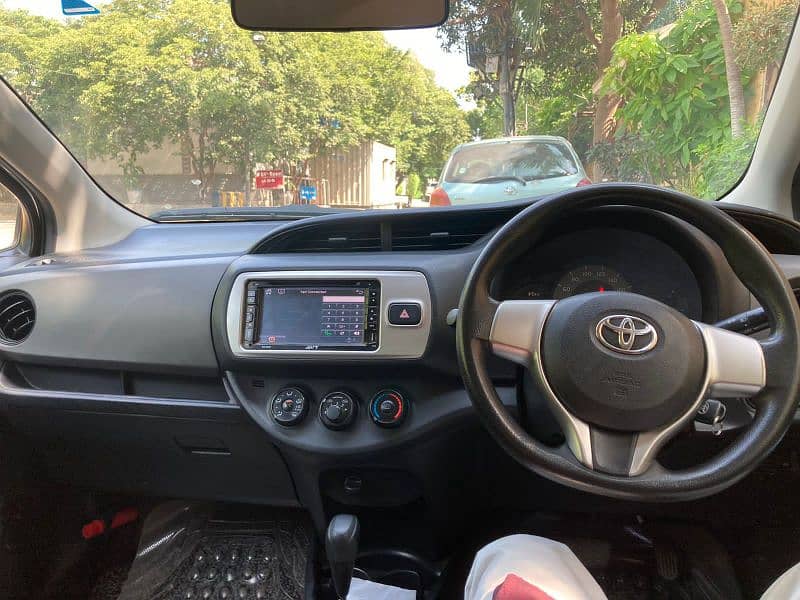 Toyota Vitz 2014 12