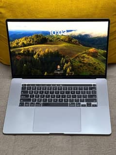 MAC PRO 16 (2019) CORE I7 (Magic Keyboard) (4gb GPU) (16 inch A2141)