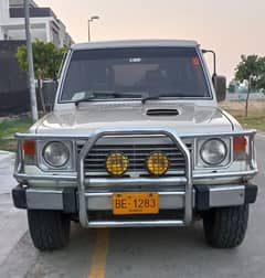 Mitsubishi Pajero 1986 london model Automatic 03224342554