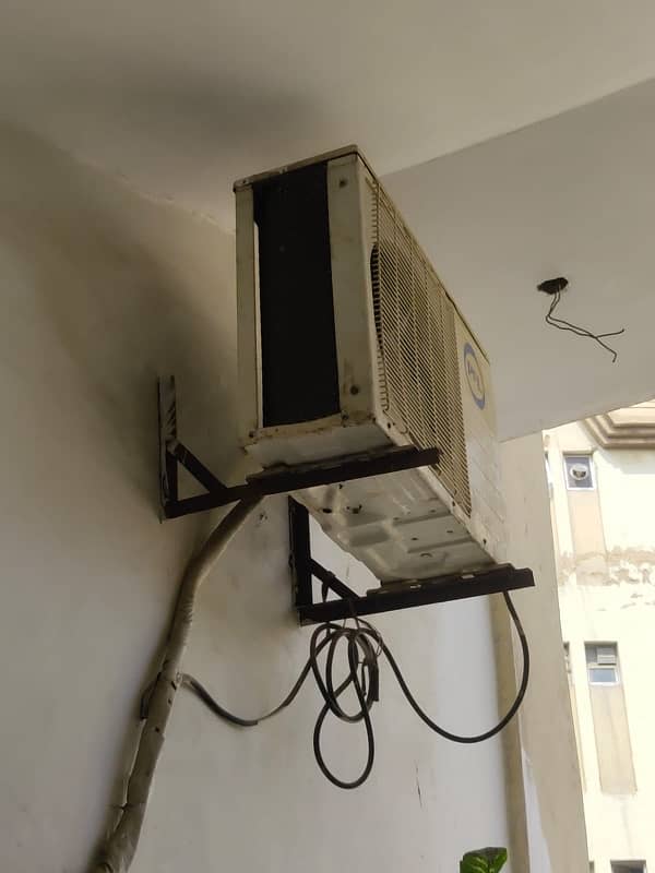 Pel Air conditioner for sale in running condition 3