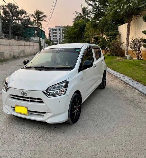 Daihatsu Mira 2018 1