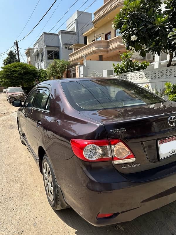 Toyota Corolla GLI 2013 3