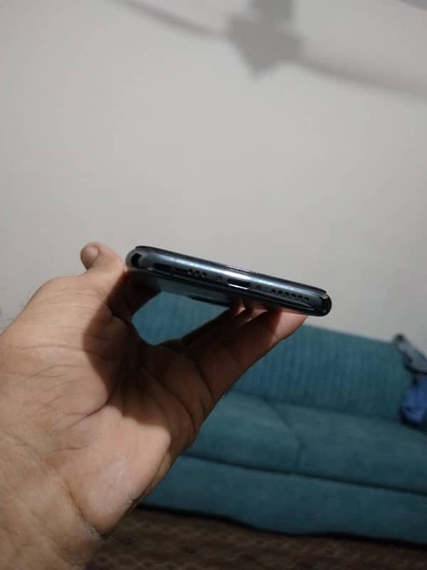 iphone 11pro 256gb PTA approve 3