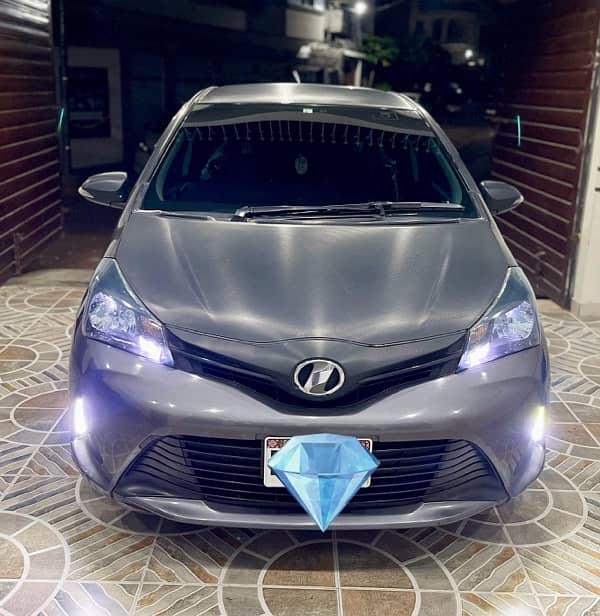 Toyota Vitz 2015/2018 with parking sensor 0