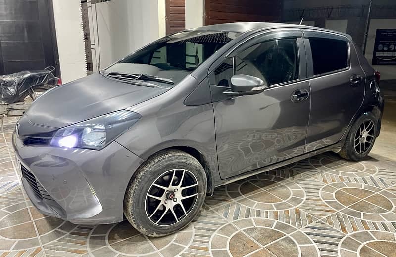 Toyota Vitz 2015/2018 with parking sensor 5