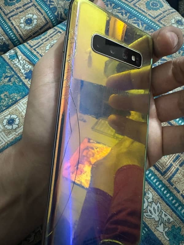 Samsung Galaxy s10 plus 4