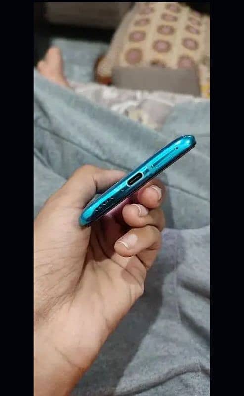 Xiaomi Poco F2 pro 4