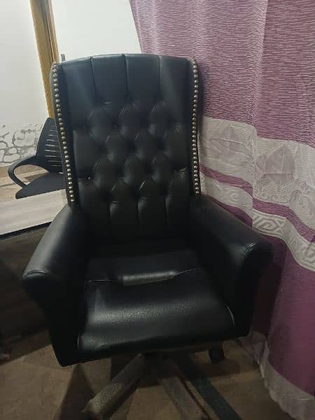 Leather Executive Chair total Brand New 2