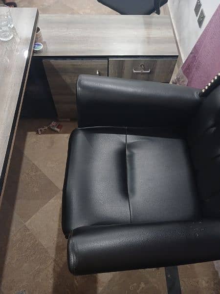 Leather Executive Chair total Brand New 3