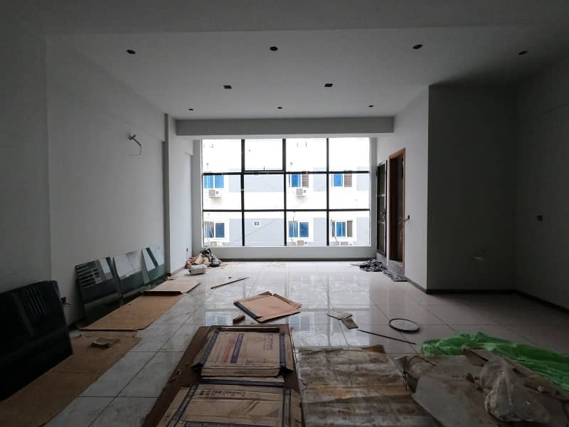 Office's For Sale On Installments And Ready For Possession 27