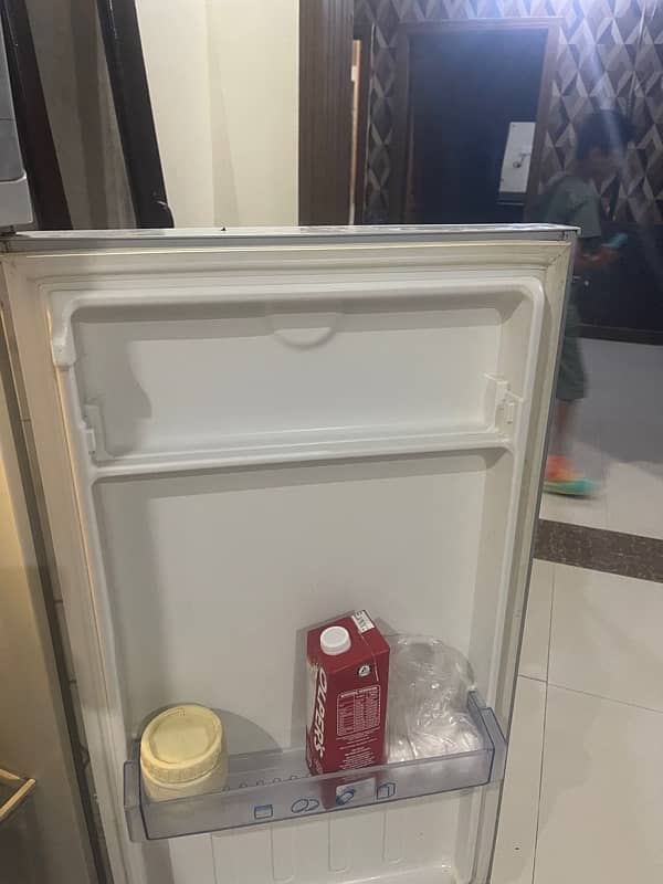 haier fridge good condition  gray color 3