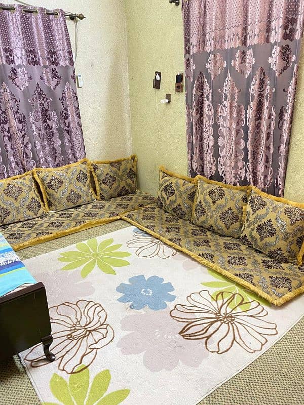 6 seater majlis in good condition 5