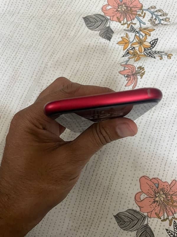 iphone 11 64gb pta approved 4