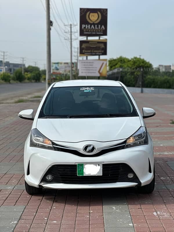 Toyota Vitz 2014 3