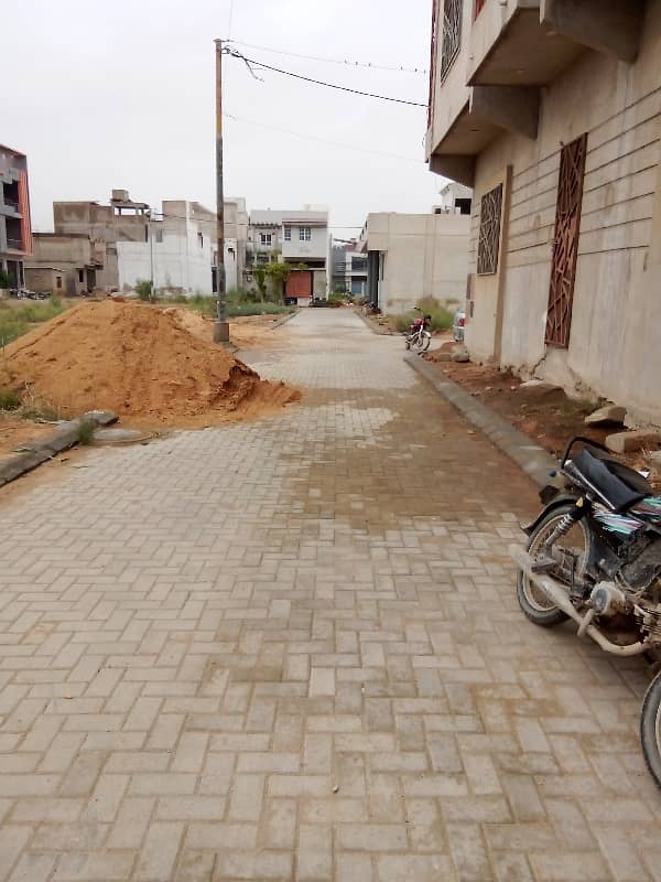 Plot Available For Sale In Punjabi Saudagaran Sector 25A 2