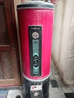 Geyser 35 Gallons Super Asia 10/10