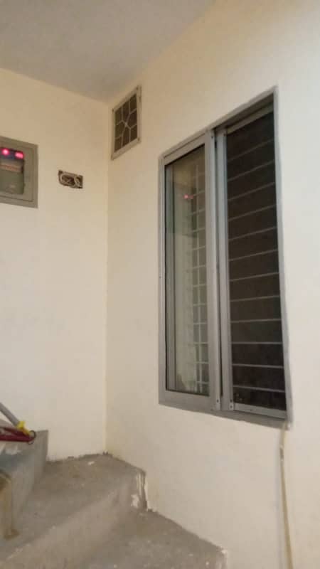 5 Marla Single Storey House For Sale In Block F 17