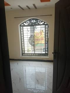 2 Marla Second Floor In Bismillah Market Flat For Rent