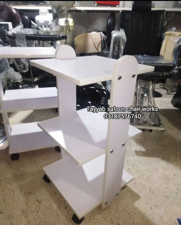 Saloon Chair/Parlour Chair/Facial Bed/Shampoo Unit Unit/Pedicure/Salon 18