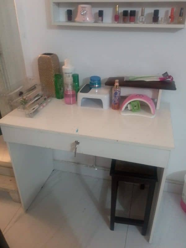 running  business. . . ladies salon for sale 4