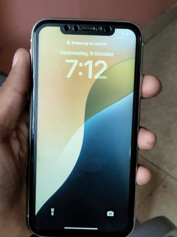 iphone XR 64gb white color orgenal set he 3