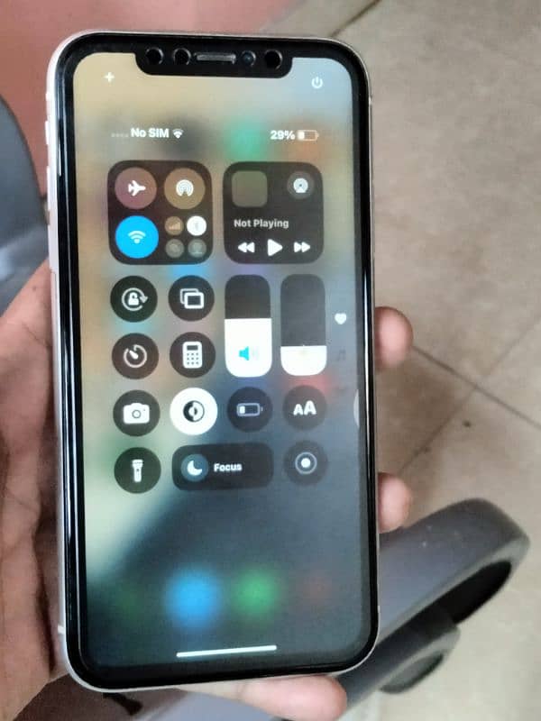 iphone XR 64gb white color orgenal set he 5