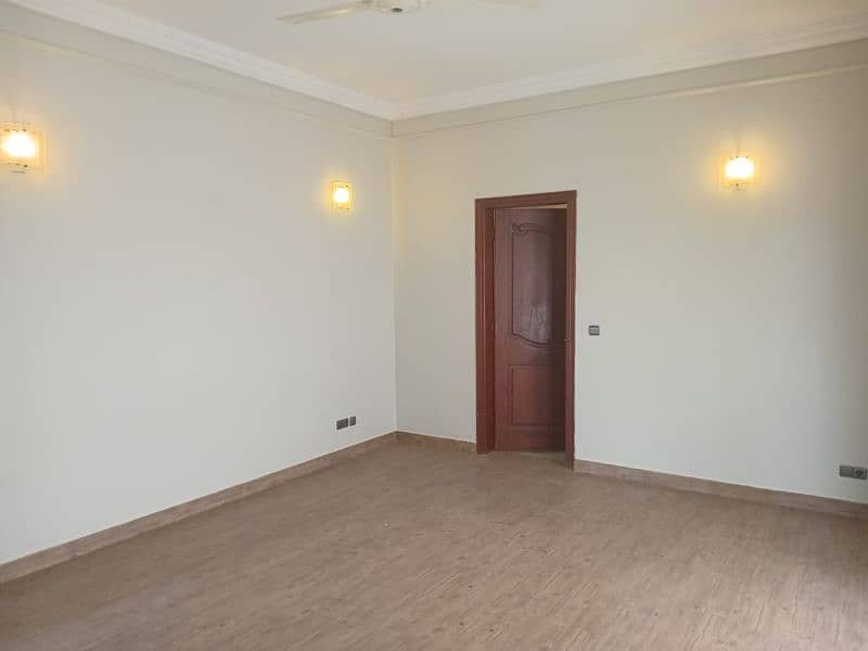 upper portion of 3 bed available for rent in ideal location. 3