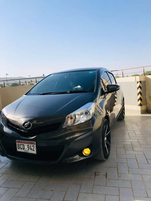 Toyota Vitz 2011 4