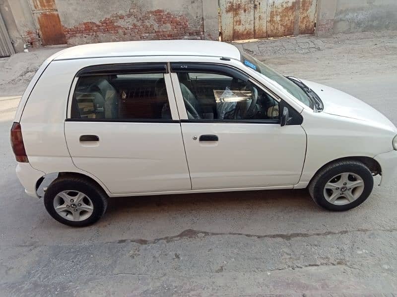 Suzuki Alto 2012 3