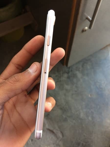 iPhone 7 128gb pta approved 3