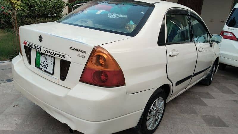 Suzuki Liana 2007 11