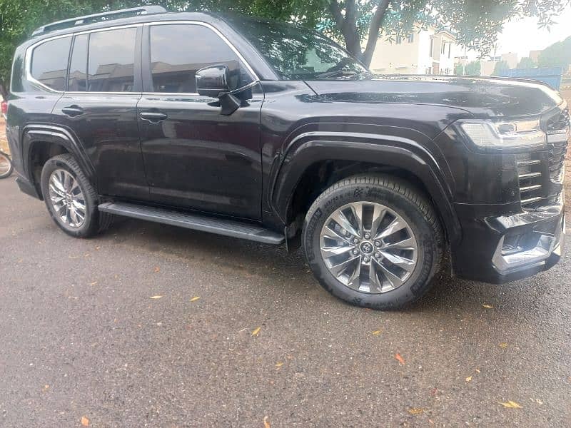 Toyota Land Cruiser AX LC 300 MODEL 2021 IMPORT 2024 0