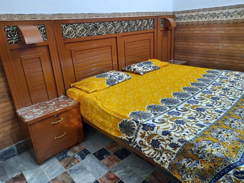 King size bed with dressing and side table for sale 0