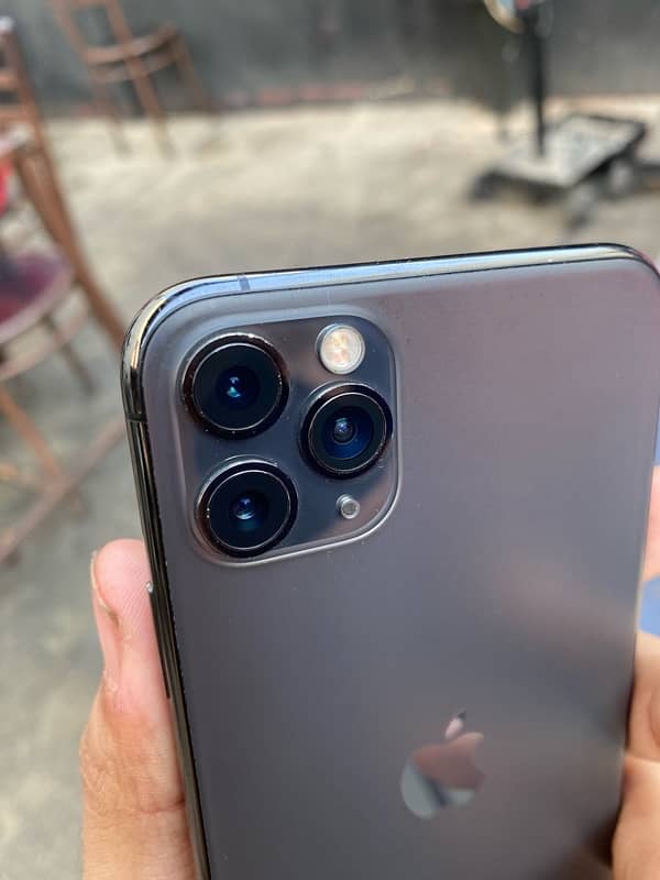 IPhone 11 pro max non pta 1