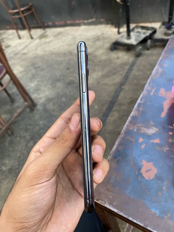 IPhone 11 pro max non pta 2