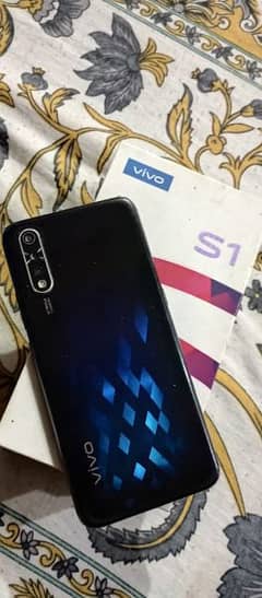 vivo S1 4 128 total original phone with box and charger