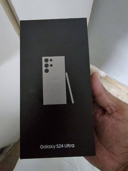 Samsung Galaxy S24 ultra platinum garay  Non pta box pack 2